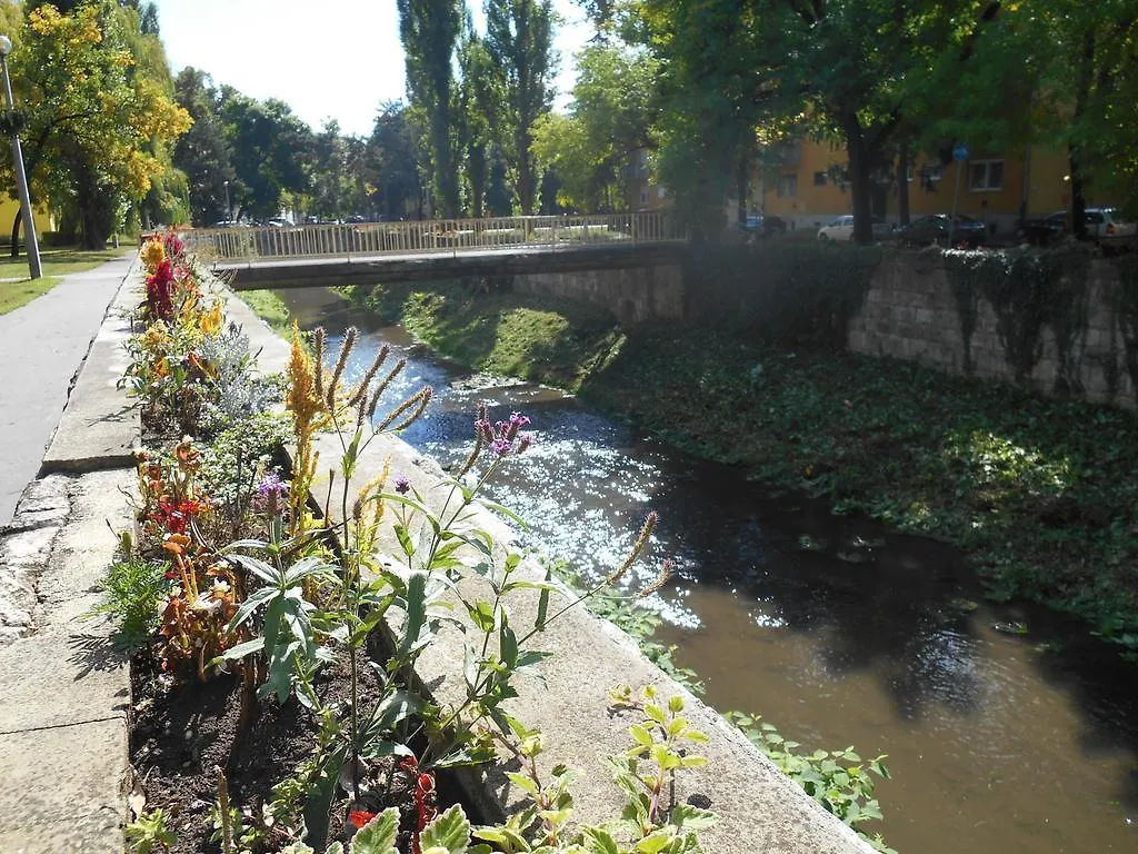 Bogarti Apartman Apartment Eger 0*,
